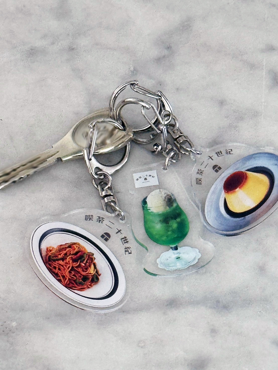 【りん】テヒョン ストロータグ②　アクリルチャーム アクリルチャーム 喫茶店のナポリタン – 喫茶二十世紀 オフィシャルサイト